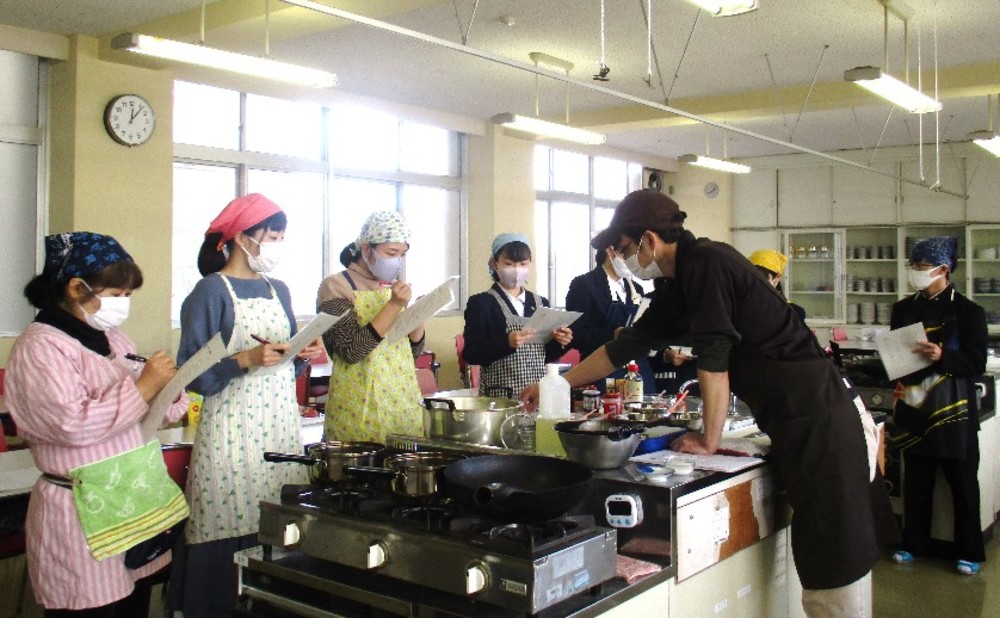 東高家庭クラブ 活動報告 中国料理教室を開催しました 島根県立松江東高等学校